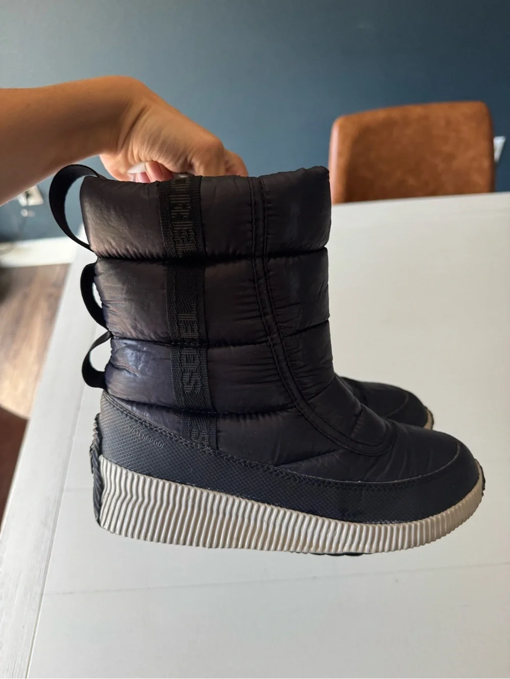 Sorel Women’s Out N About Puffy Winter Boots Navy Size 7
